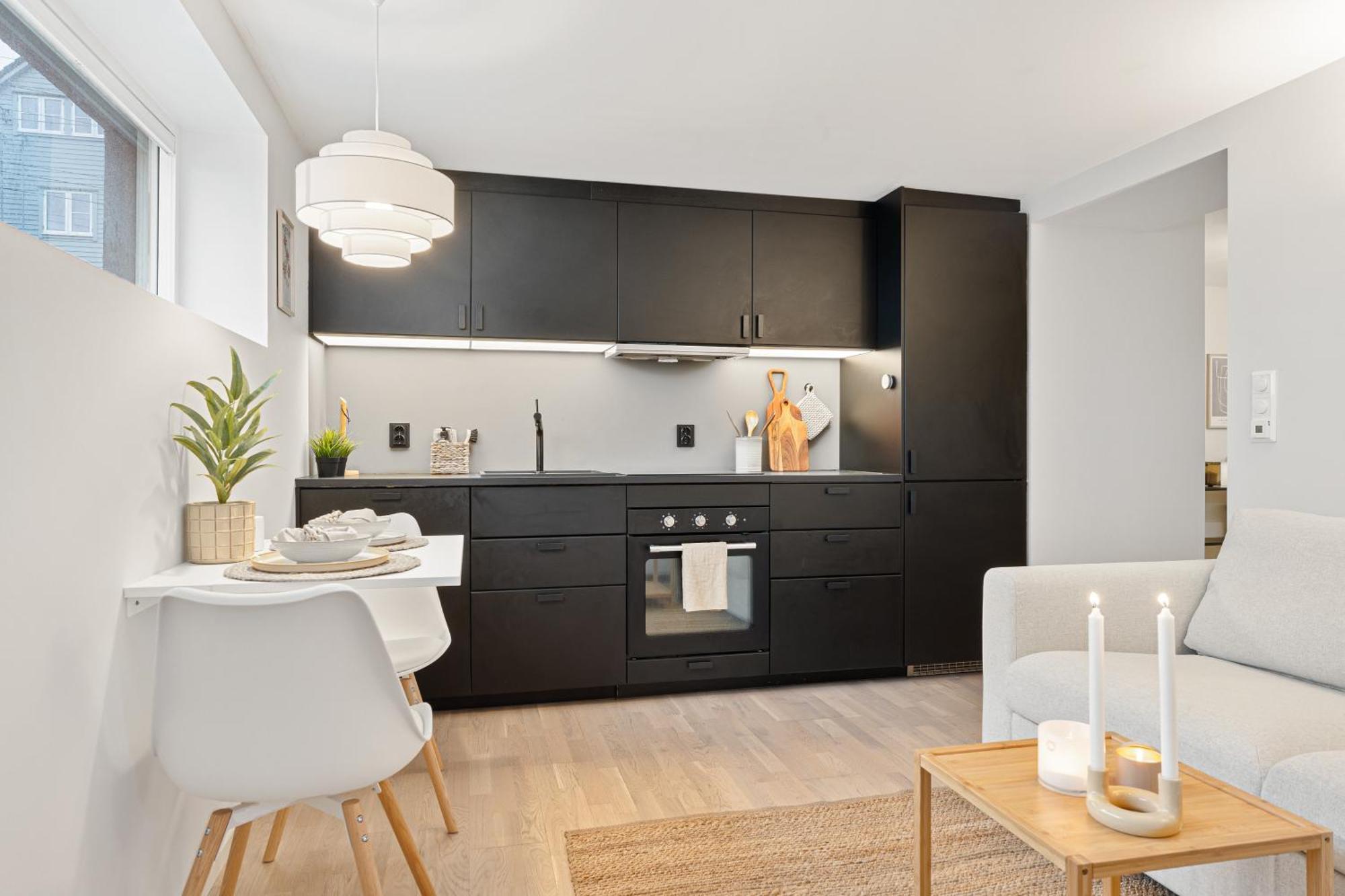 Modern With Wifi And New Furniture - Free Parking *
